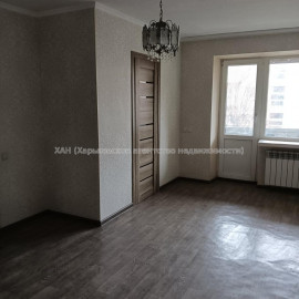 Продам квартиру, Липовая ул. , 1 кім., 30 м², косметический ремонт