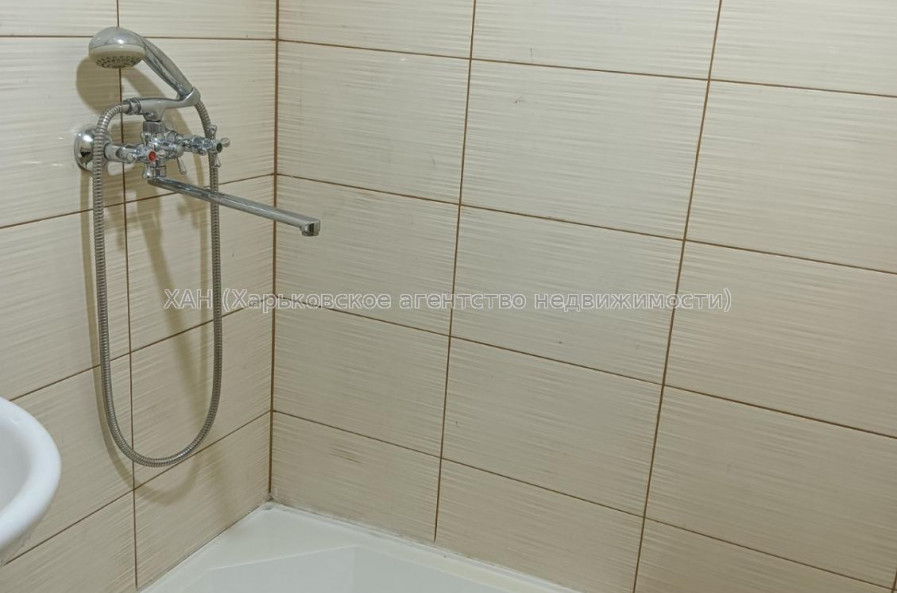 Продам квартиру, Липовая ул. , 1  ком., 30 м², косметический ремонт 