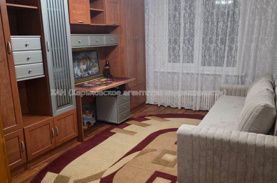 Здам квартиру, Непокоренных ул. , 3 кім., 65 м², капитальный ремонт 