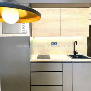 Продам квартиру, Чигирина ул. , 1 кім., 23 м², евроремонт 