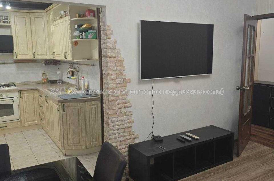 Сдам квартиру, Гвардейцев Широнинцев ул. , 2  ком., 60 м², капитальный ремонт 