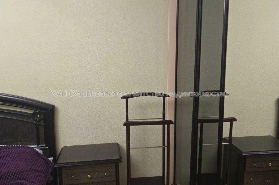 Сдам квартиру, Гвардейцев Широнинцев ул. , 2  ком., 60 м², капитальный ремонт 