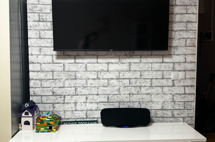 Продам квартиру, Курчатова просп. , 3 кім., 56.30 м², капитальный ремонт 