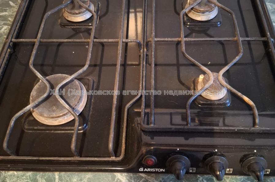 Продам квартиру, Бучмы ул. , 2 кім., 48 м², косметический ремонт 