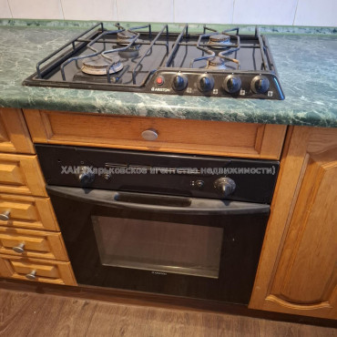 Продам квартиру, Бучмы ул. , 2 кім., 48 м², косметический ремонт 