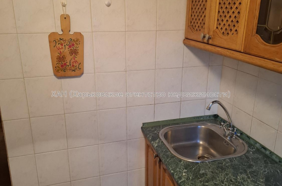 Продам квартиру, Бучмы ул. , 2 кім., 48 м², косметический ремонт 