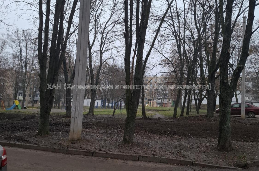 Продам квартиру, Бучмы ул. , 2 кім., 48 м², косметический ремонт 