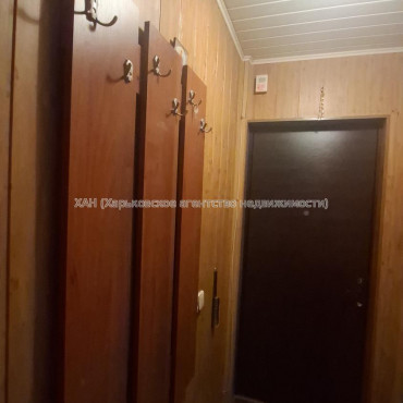 Продам квартиру, Бучмы ул. , 2 кім., 48 м², косметический ремонт 