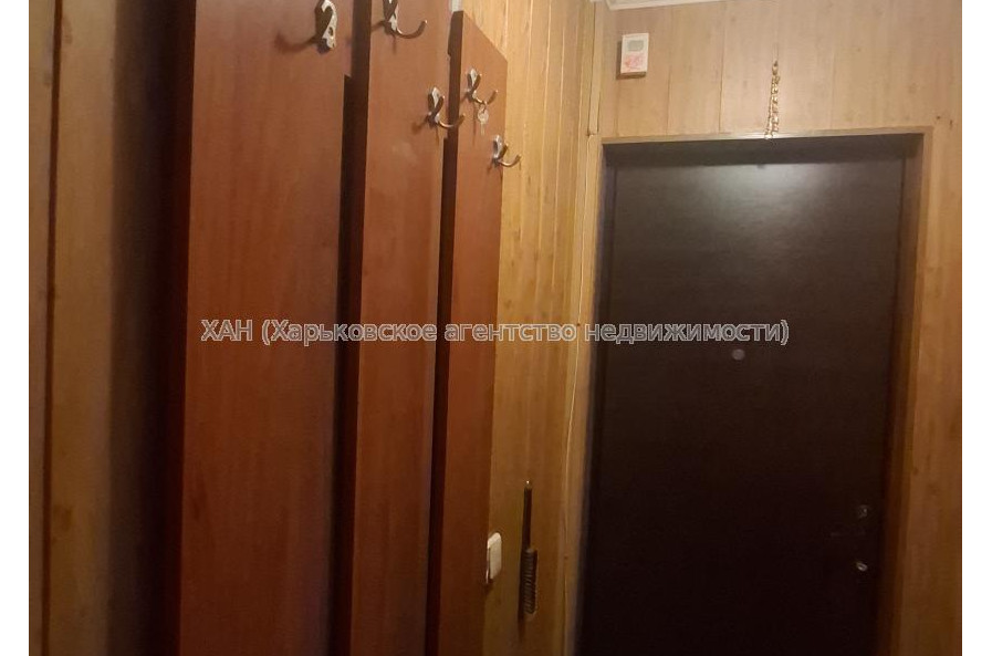 Продам квартиру, Бучмы ул. , 2 кім., 48 м², косметический ремонт 