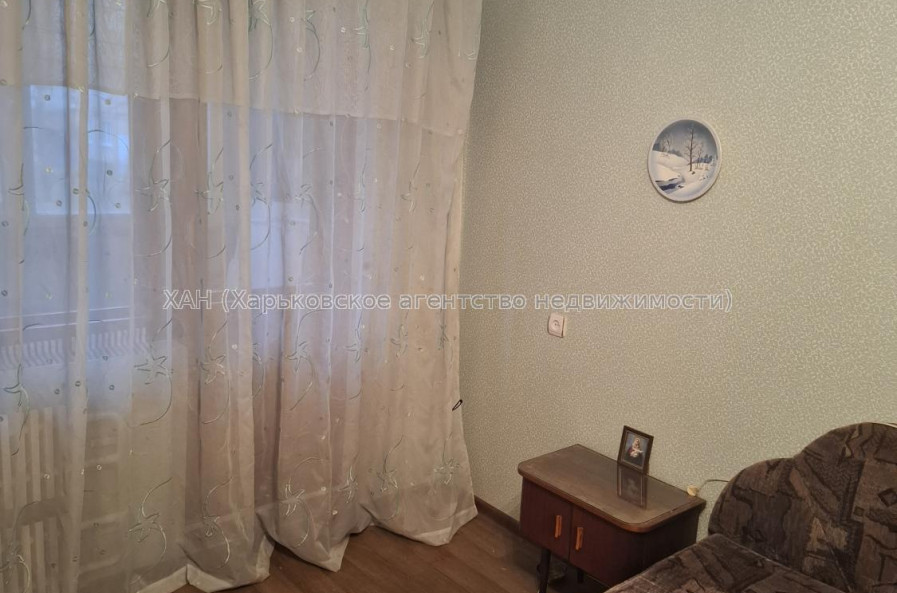 Продам квартиру, Бучмы ул. , 2 кім., 48 м², косметический ремонт 