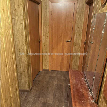 Продам квартиру, Бучмы ул. , 2 кім., 48 м², косметический ремонт 