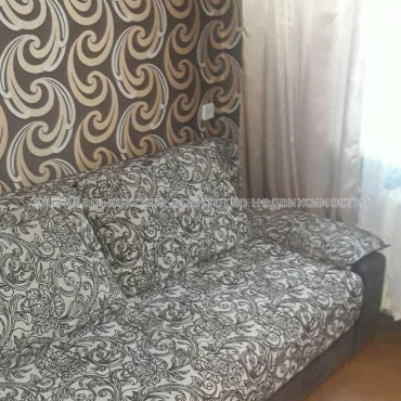 Продам квартиру, Зерновой пер. , 2 кім., 29 м², косметический ремонт 
