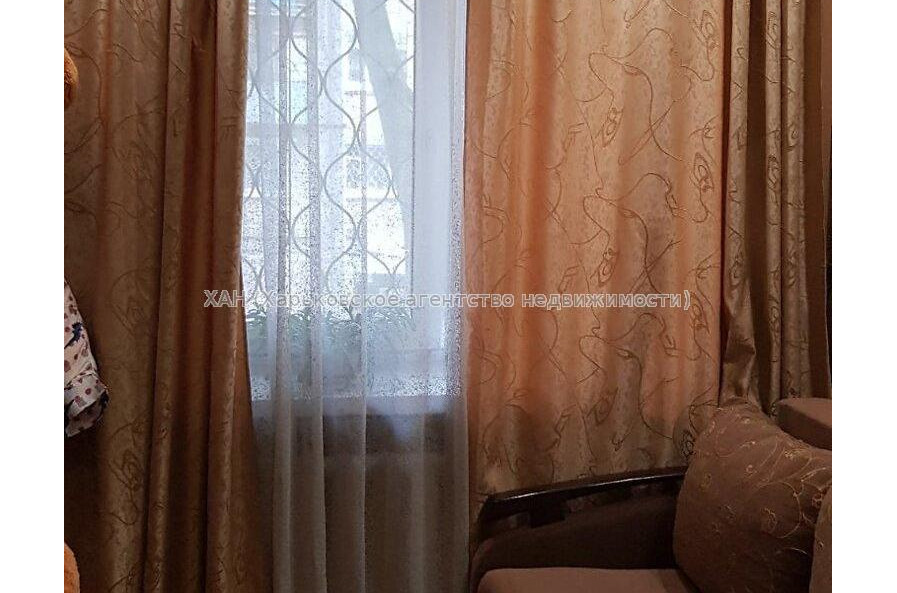 Продам квартиру, Зерновой пер. , 2 кім., 29 м², косметический ремонт 