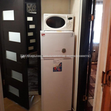 Продам квартиру, Зерновой пер. , 2 кім., 29 м², косметический ремонт 