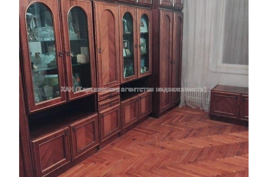 Продам квартиру, Богомольца ул. , 2  ком., 51.30 м², косметический ремонт 