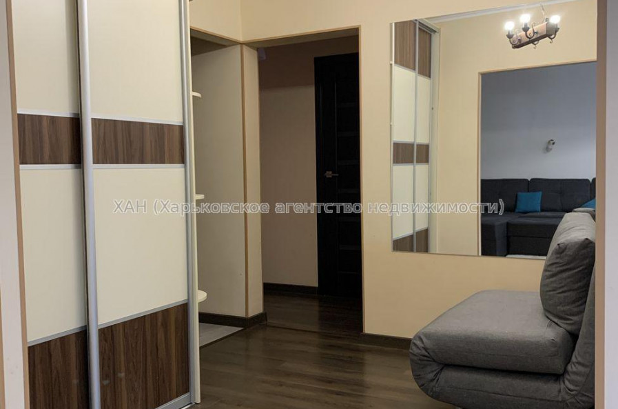 Продам квартиру, Гвардейцев Широнинцев ул. , 3  ком., 74 м², евроремонт 