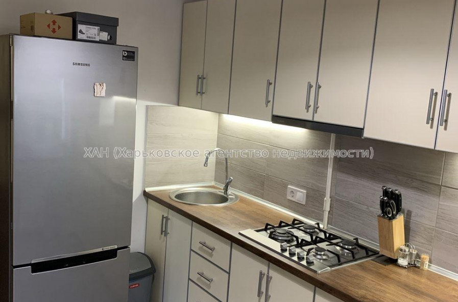 Продам квартиру, Гвардейцев Широнинцев ул. , 3  ком., 74 м², евроремонт 