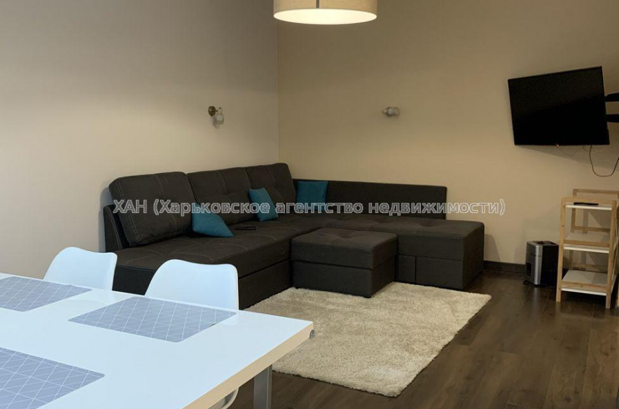 Продам квартиру, Гвардейцев Широнинцев ул. , 3  ком., 74 м², евроремонт 