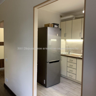 Продам квартиру, Гвардейцев Широнинцев ул. , 3  ком., 74 м², евроремонт 
