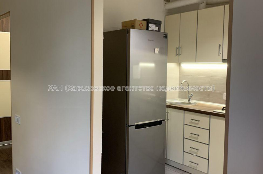 Продам квартиру, Гвардейцев Широнинцев ул. , 3  ком., 74 м², евроремонт 