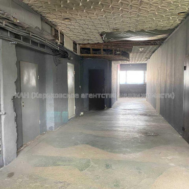 Продам нежилую недвижимость, торговое помещение , 5  ком., 97 м²