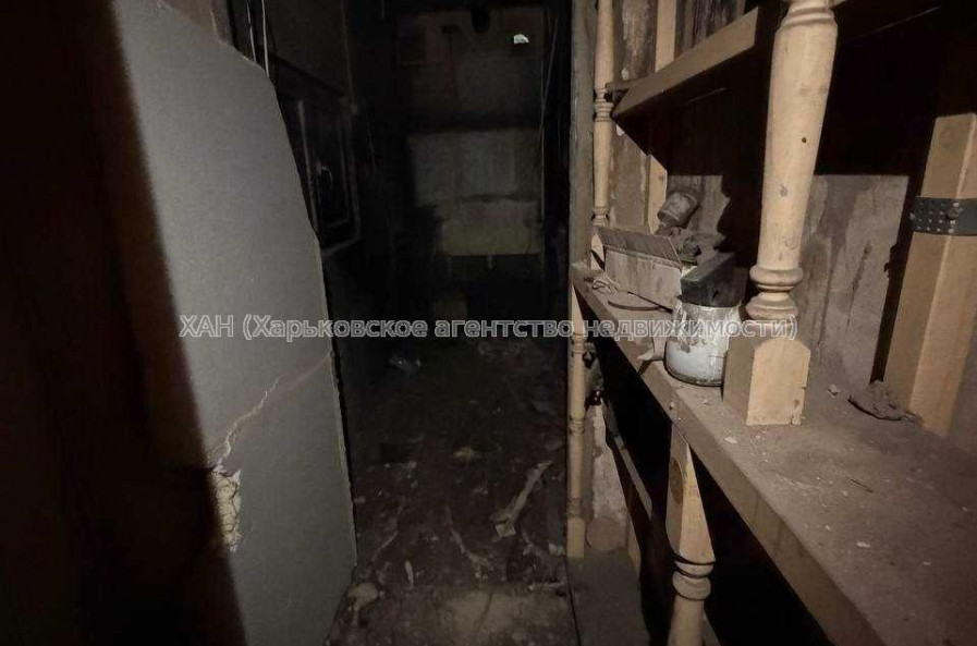 Продам нежитлову нерухомість, помещение свободного назначения , 5 кім., 97 м², косметический ремонт 