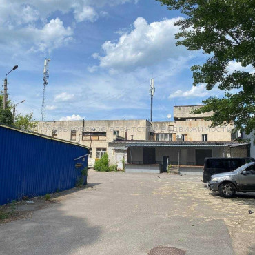 Продам нежилую недвижимость, торговое помещение , 5  ком., 97 м²