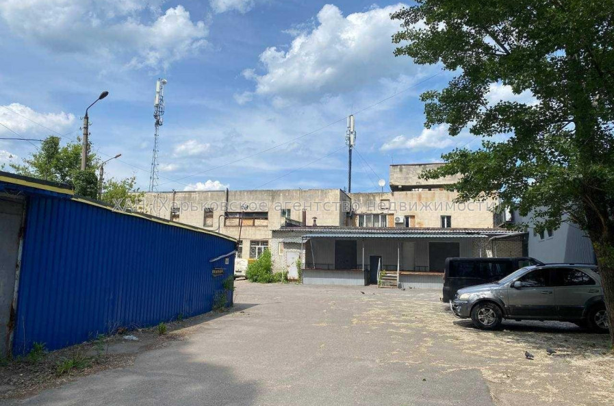 Продам нежилую недвижимость, торговое помещение , 5  ком., 97 м²