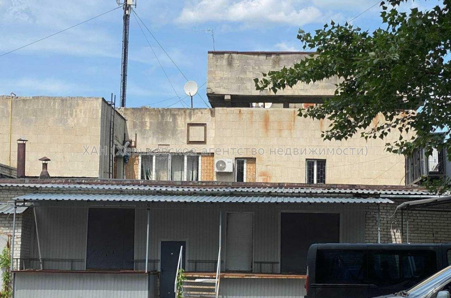 Продам нежилую недвижимость, торговое помещение , 5  ком., 97 м²