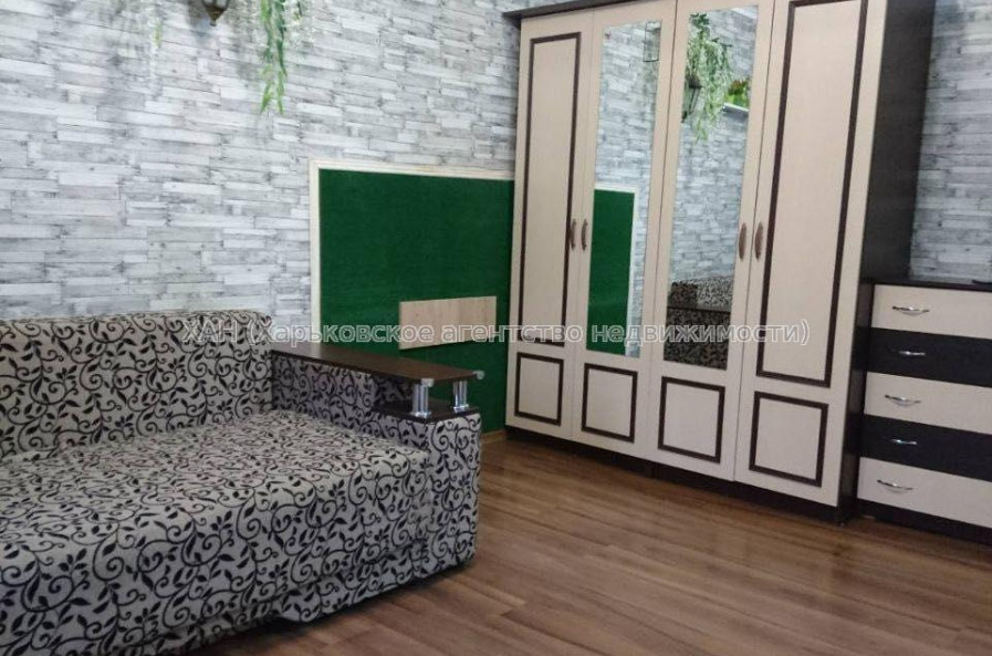 Продам квартиру, Владислава Зубенко ул. , 1  ком., 27 м², косметический ремонт 