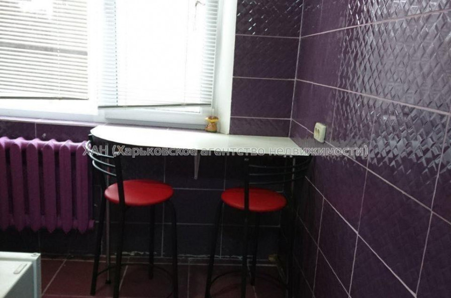 Продам квартиру, Владислава Зубенко ул. , 1  ком., 27 м², косметический ремонт 