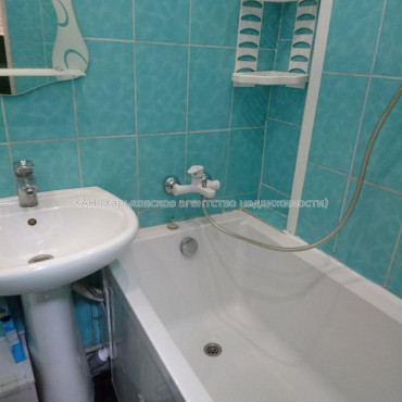 Продам квартиру, Владислава Зубенко ул. , 1  ком., 27 м², косметический ремонт 