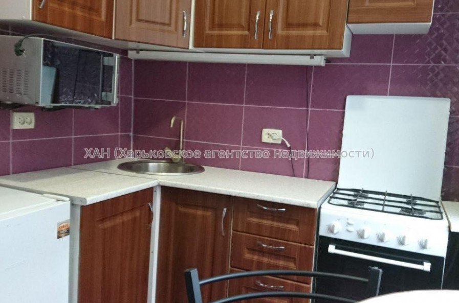 Продам квартиру, Владислава Зубенко ул. , 1  ком., 27 м², косметический ремонт 