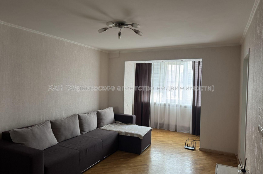 Продам квартиру, Жуковского просп. , 3 кім., 67 м², капитальный ремонт 