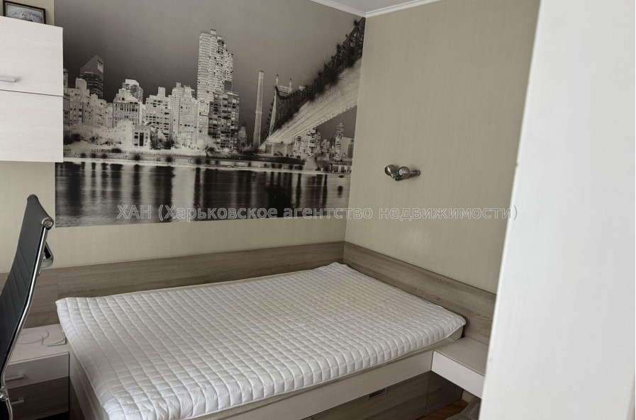 Продам квартиру, Жуковского просп. , 3 кім., 67 м², капитальный ремонт 