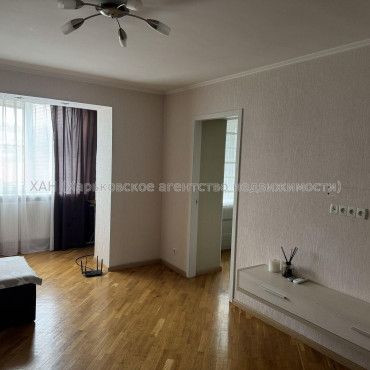 Продам квартиру, Жуковского просп. , 3 кім., 67 м², капитальный ремонт 