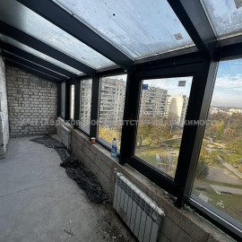 Продам квартиру, Фесенковская ул. , 1 кім., 40 м², без внутренних работ