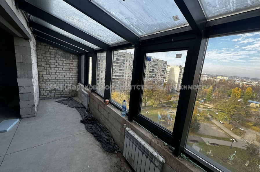 Продам квартиру, Фесенковская ул. , 1 кім., 40 м², без внутренних работ 