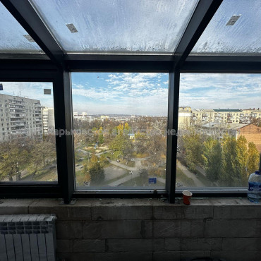 Продам квартиру, Фесенковская ул. , 1 кім., 40 м², без внутренних работ 