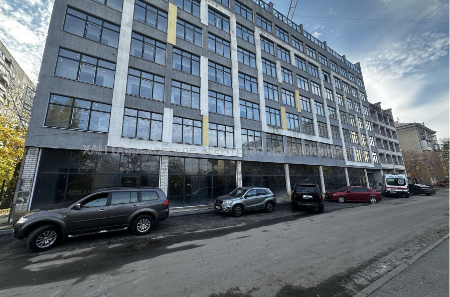 Продам квартиру, Фесенковская ул. , 1 кім., 40 м², без внутренних работ 