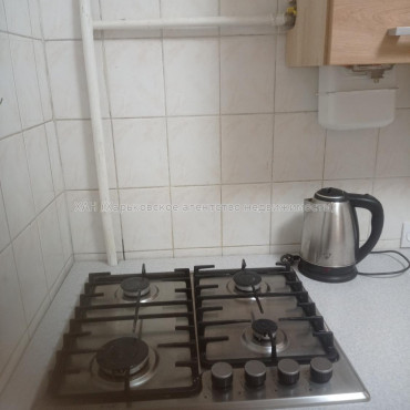 Сдам квартиру, Вадима Манька ул. , 13 , 2  ком., 45 м², косметический ремонт 