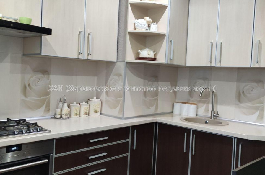 Продам квартиру, Лопанская ул. , 2  ком., 64 м², евроремонт 