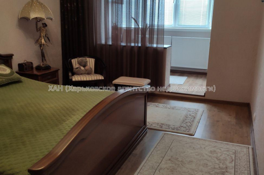 Продам квартиру, Лопанская ул. , 2  ком., 64 м², евроремонт 