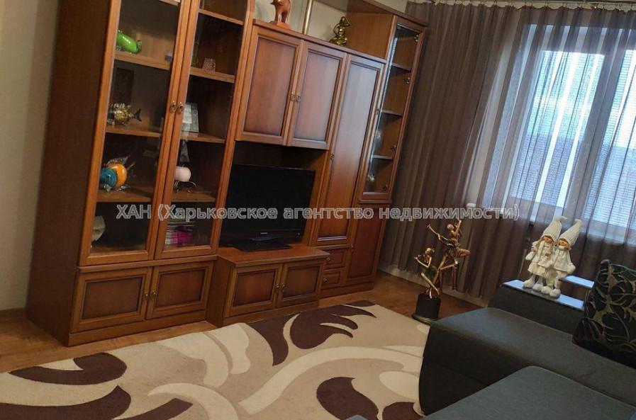 Продам квартиру, Лопанская ул. , 2  ком., 64 м², евроремонт 