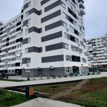 Продам квартиру, Льва Ландау просп. , 3  ком., 103.40 м², без внутренних работ 