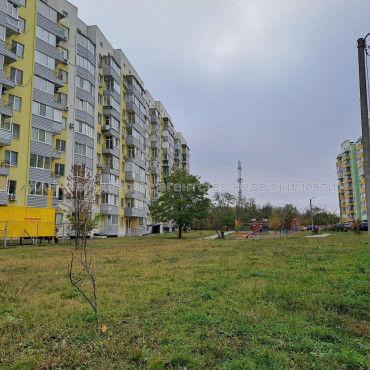 Продам квартиру, Зубарева Александра ул. , 1 кім., 42.70 м², евроремонт 