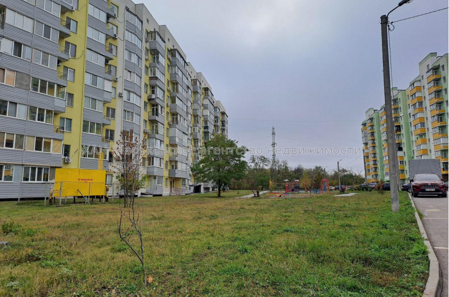 Продам квартиру, Зубарева Александра ул. , 1 кім., 42.70 м², евроремонт 