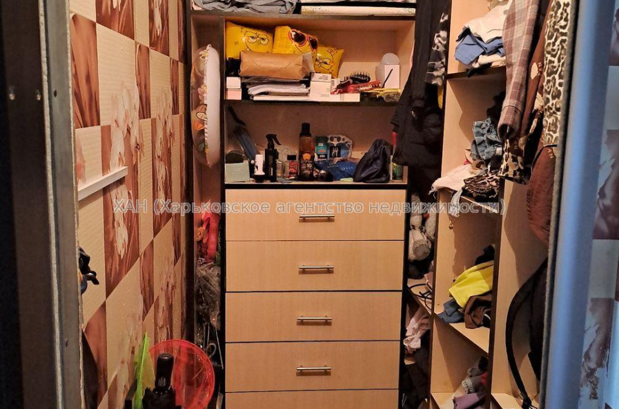 Продам квартиру, Зубарева Александра ул. , 1 кім., 42.70 м², евроремонт 