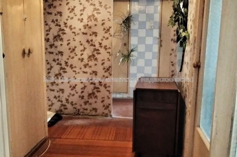 Продам квартиру, Владислава Зубенко ул. , 2  ком., 55 м², советский ремонт 