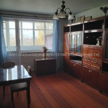 Продам квартиру, Владислава Зубенко ул. , 2  ком., 55 м², советский ремонт 